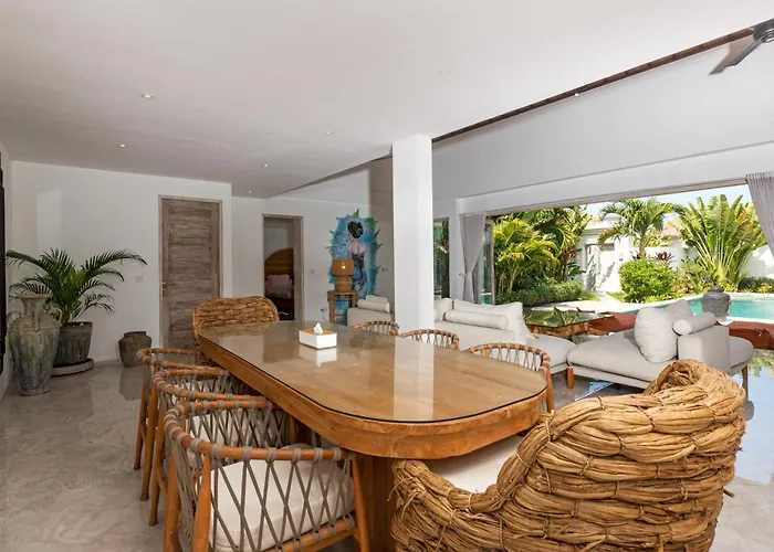 Villa Wonderful 4br In Seminyak