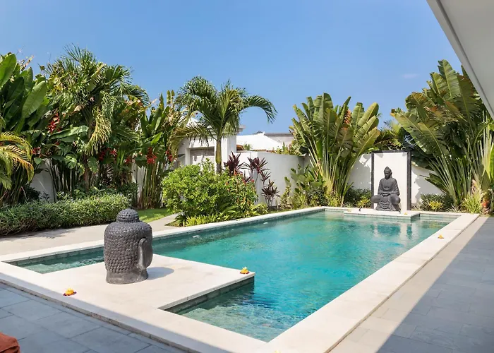 Wonderful 4br In Seminyak