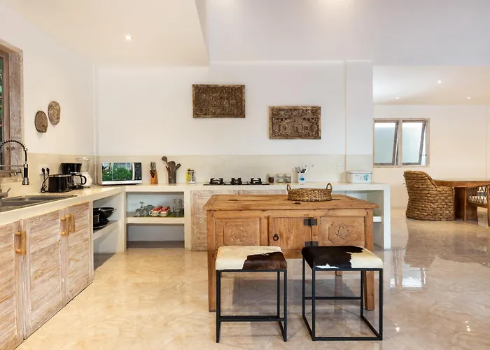 Wonderful 4br In Seminyak